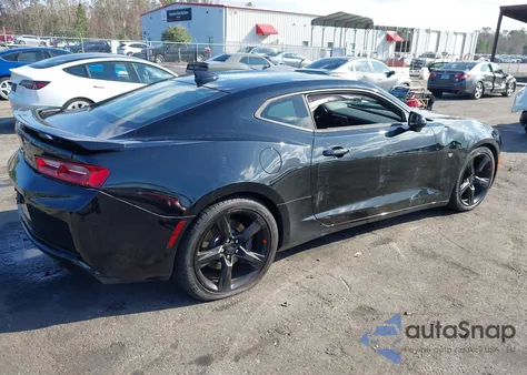 2017 Chevrolet Camaro 1Ss z USA, uszkodzony, nr VIN 1G1FF1R71H0104547
